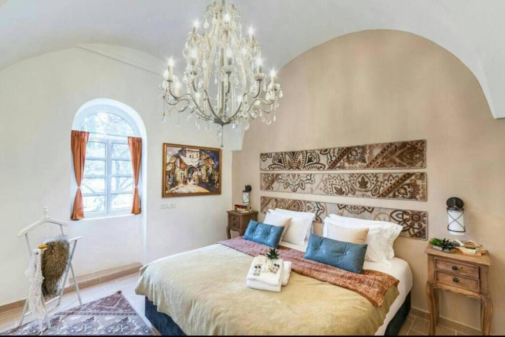 Photo of Bedroom in Mahane Israel