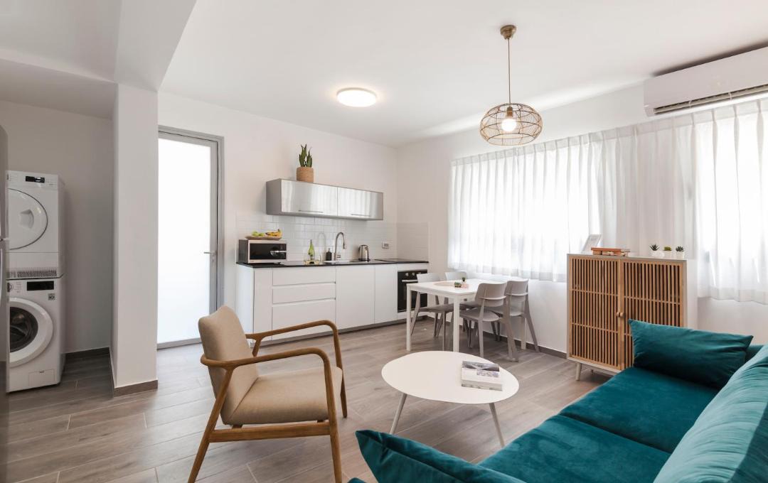 Photo of Livingroom in Kerem HaTeimanim