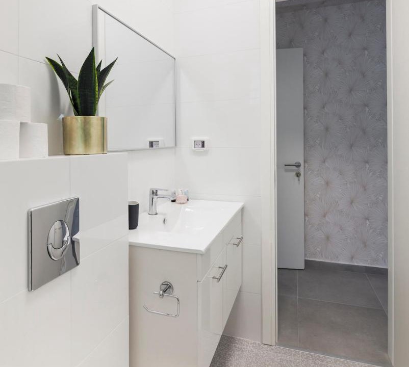 Photo of Bathroom in Kerem HaTeimanim