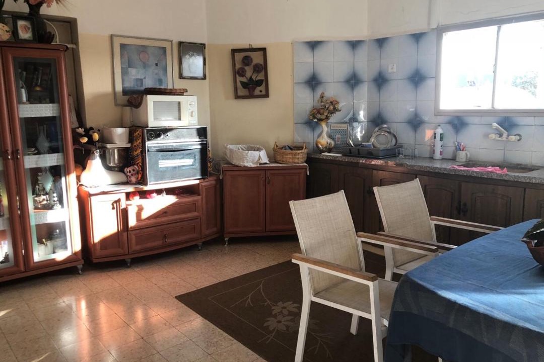 Photo of Kitchen in Deir Hanna