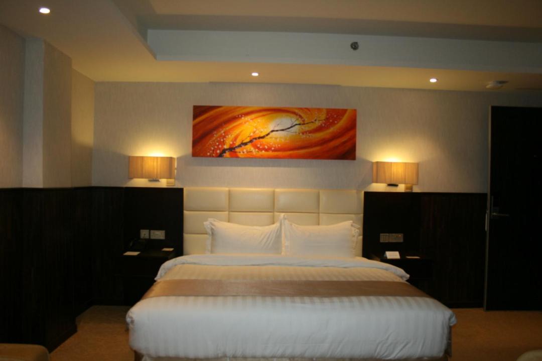 Photo of Bedroom in Azaiba