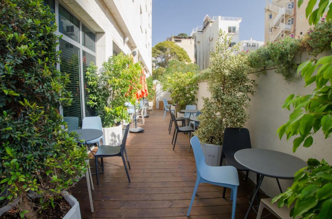 Photo of Patio Balcony in Tel Aviv Promenade