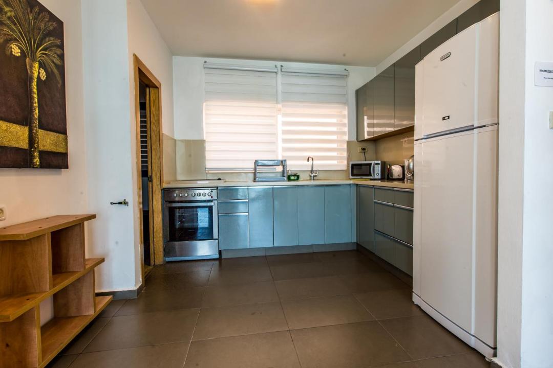 Photo of Kitchen in Kerem HaTeimanim