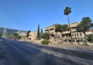 Colony Hotel