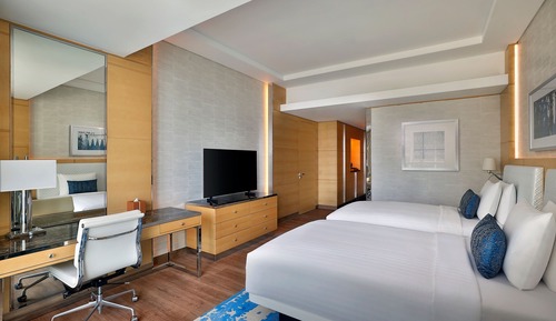 Grand Room, 2 Double Beds, Partial Sea View