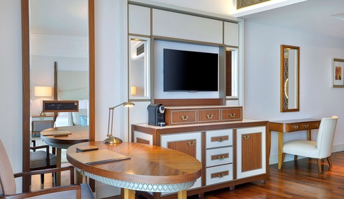 Deluxe Room, 1 King Bed, Balcony, Sea View