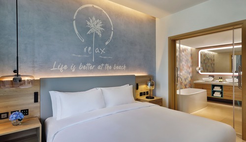 1 Bedroom Sea View Suite with Balcony