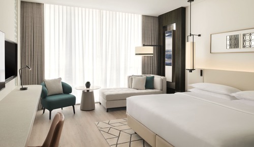 Deluxe Room, 1 King Bed