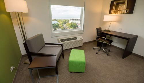 Standard Room, 1 King Bed (Extra Floor Space)