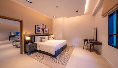 Deluxe Two Bedroom Apartment with Balcony