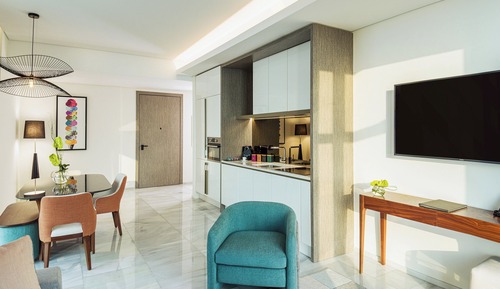 Suite, 1 Bedroom (Dining, Kitchen, Garden Access)