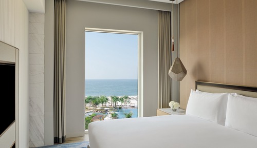 1 King 1 Bedroom Suite Club Infinity Ocean View