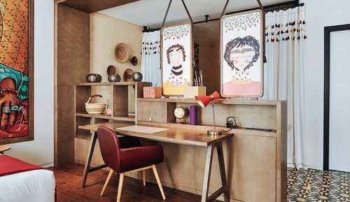 Suite (Large Artist Village)