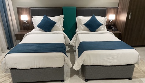 Deluxe Studio, 2 Twin Beds
