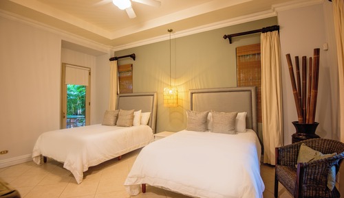 Premium Condo, 3 Bedrooms