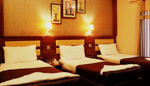 Deluxe Triple or Family room