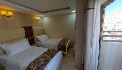 Twin Room, Mountain View with Balcony