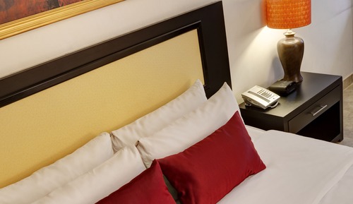 Standard Room, 1 King Bed