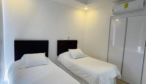 Exclusive Condo, 3 Bedrooms, Ocean View, Oceanfront