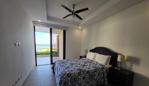 Comfort Condo, 2 Bedrooms, Ocean View, Oceanfront