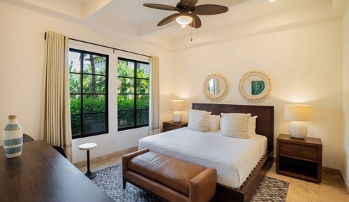 Pacific Condo 5 A
