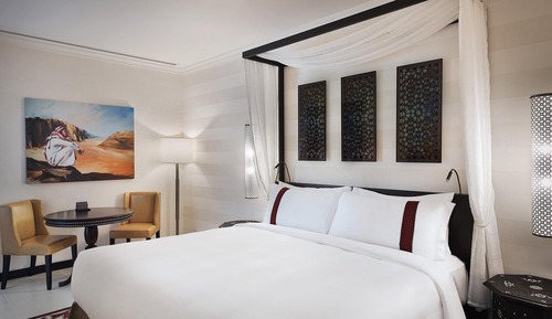 Junior Suite, 1 King Bed, Balcony