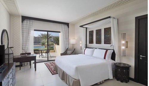 Superior Room, 1 King Bed, Balcony