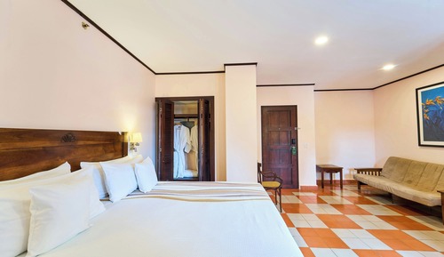 Room, 1 King Bed with Sofa bed, Balcony