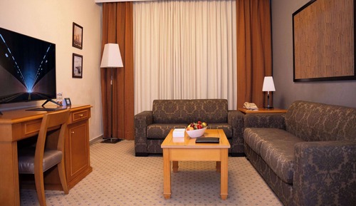 Executive Suite, 2 Bedrooms, Kitchen (Free Transfer to Al Khan Beach)