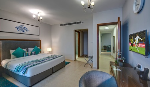 Apartment, 1 Bedroom, Partial Ocean View