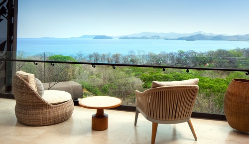 Premier Room, 1 King Bed, Ocean View (Balcony)