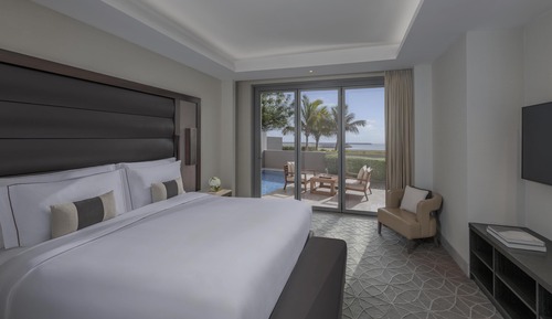 Grand Suite, 1 Bedroom, Private Pool, Beach View (Grand Deluxe Plunge Pool Suite)