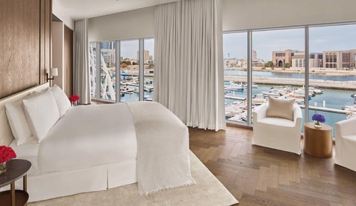 Signature Suite, 1 King Bed, Non Smoking, Marina View (Corner)