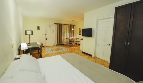 Suite, Kitchen