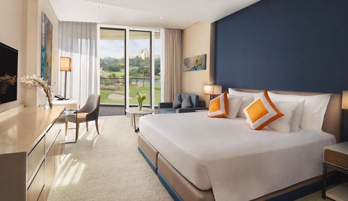 Golf Course View Room - King Bed with Access to Three Pools