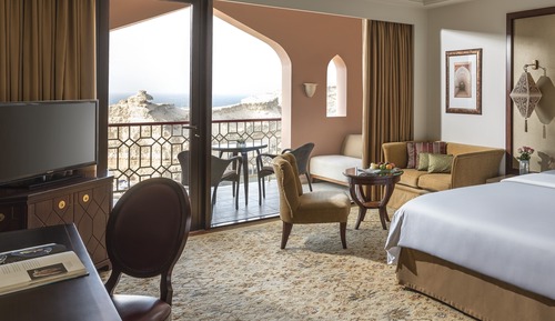 Deluxe Room, 1 King Bed, Sea View