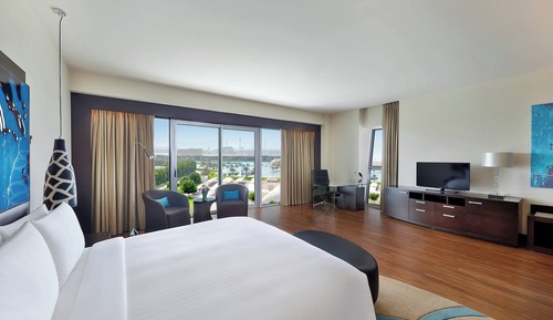 Premium Room, 1 King Bed, Balcony