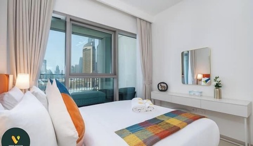 Luxury Apartment, Balcony, City View