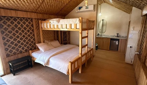 Comfort Quadruple Room, Balcony, Mountain View