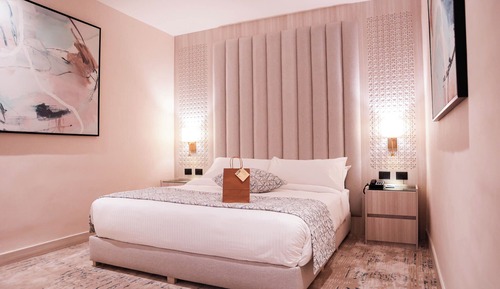 Executive Suite, Mountain View