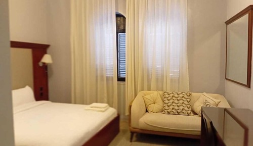 Basic Suite, Balcony, Valley View