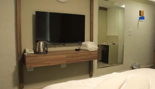 Deluxe Room, 1 Queen Bed