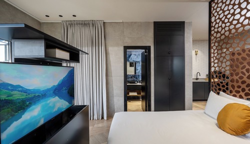 Luxury Suite, Pool View