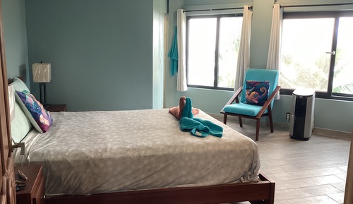 Barracuda Room