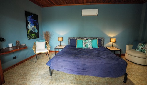 Comfort House, Multiple Bedrooms, Balcony, Mountain View