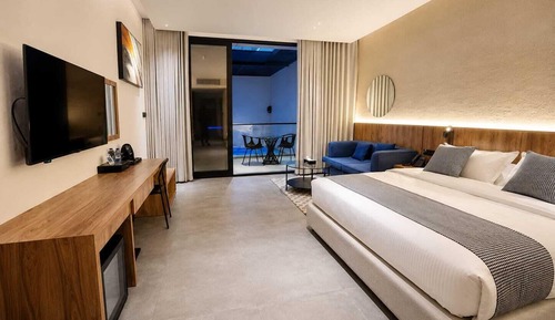 Deluxe Double Room, Patio, Courtyard View