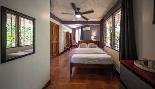 Economy Room