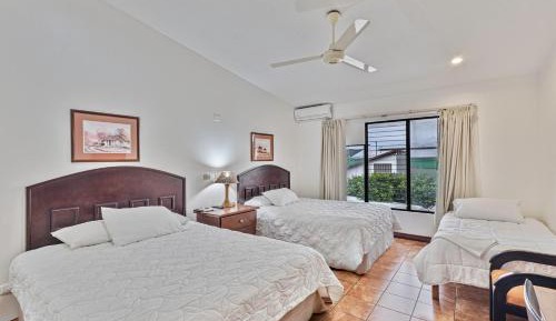 Basic Triple Room
