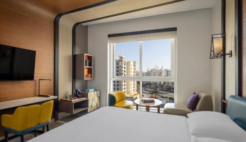 King Room - Free Breakfast and Dinner, 20% off Food and Beverage, Palm Jumeirah Mall Access