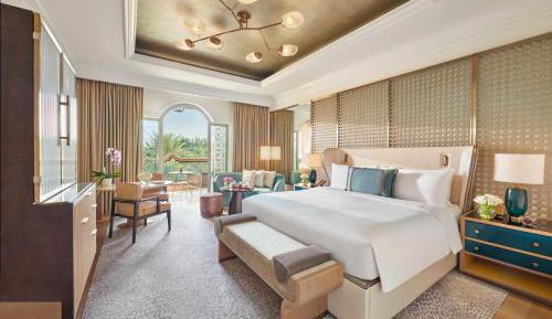 Deluxe Garden View King Room, Balcony